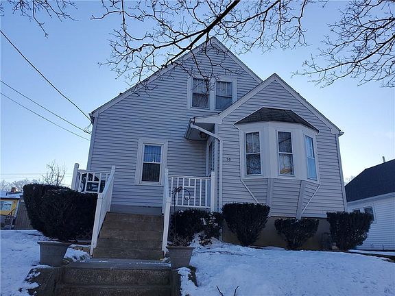 2nd image of 20 Lincoln Ave