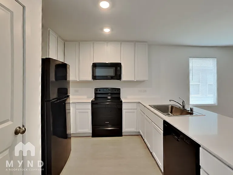 1267 Hackberry Trl — Photo 6