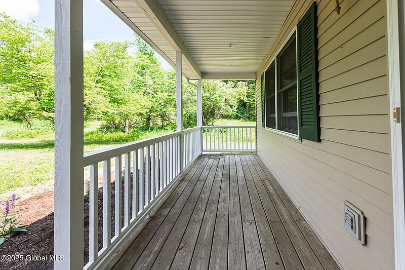 4th image of 17 Courtney Drive