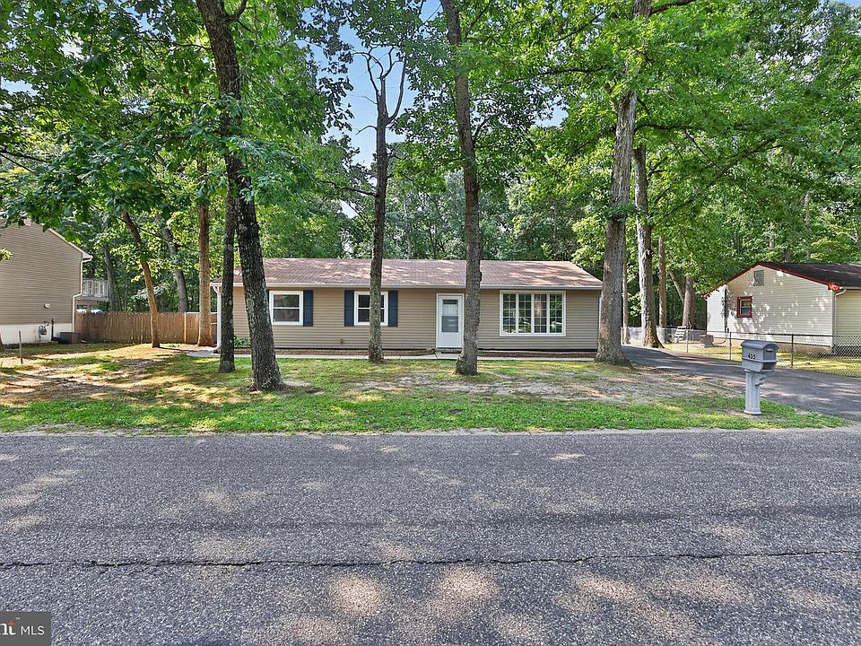 1st image of 435 Pemberton Blvd