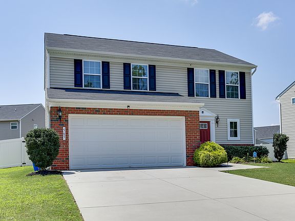 3rd image of 565 Leonard Ln