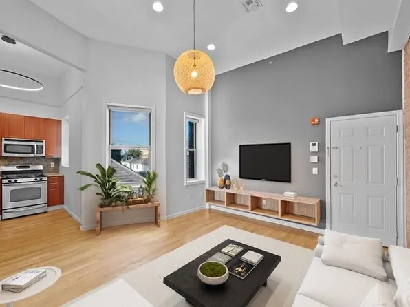 42 Prospect Street image 1 of 19