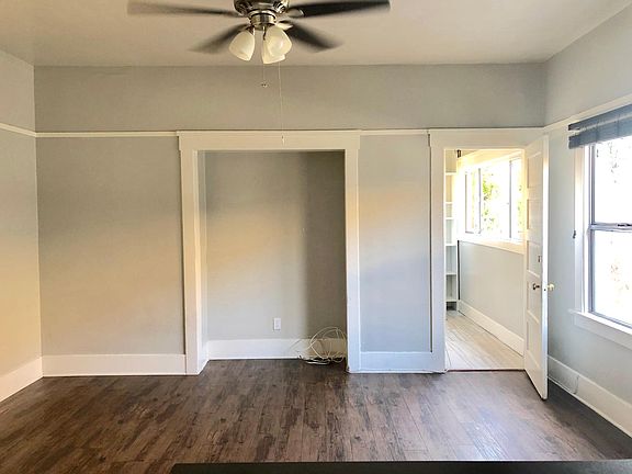 3rd image of 2617 Jeffries Ave APT 3