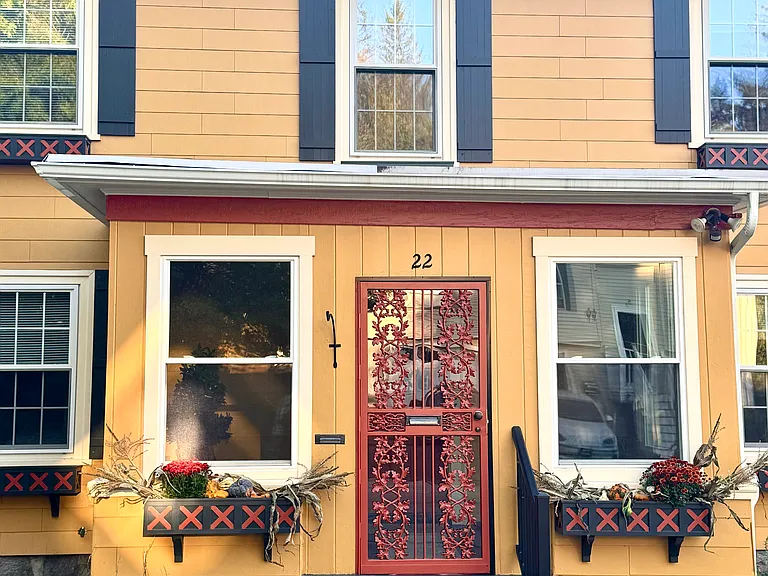 All dressed up in fall vibes!