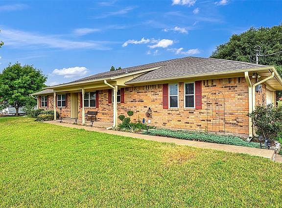 5th image of 5107 Country Ln