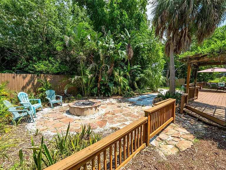 3709 Alden Way — Photo 38