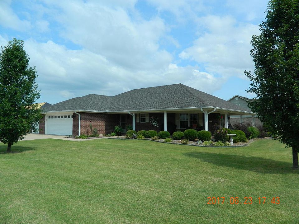 1st image of 301 Cherokee Ln