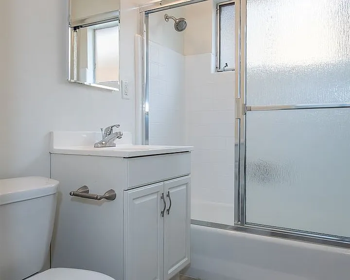 1025 Melrose Ave — Photo 10