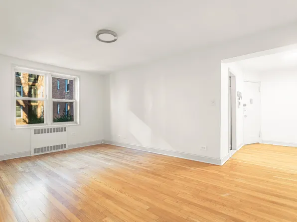 5610 Netherland Avenue image 10 of 21