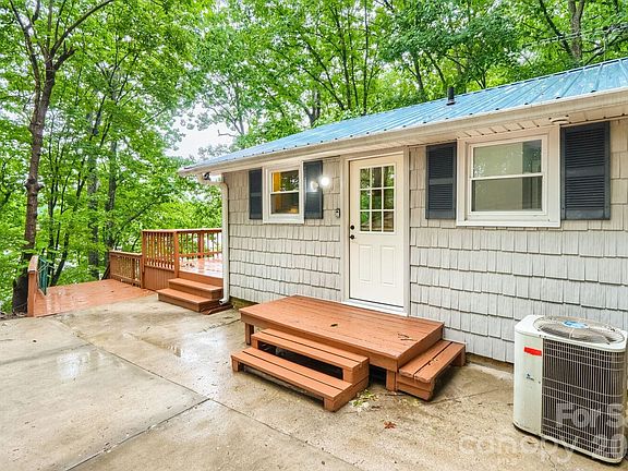 4th image of 42640 Moonshine Dr