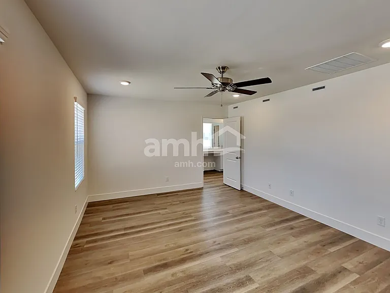 9118 Fiesta Impatiens Ct — Photo 8