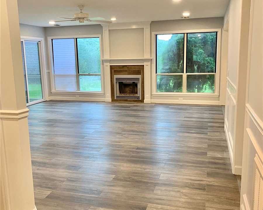 1st image of 47 Vista Dr