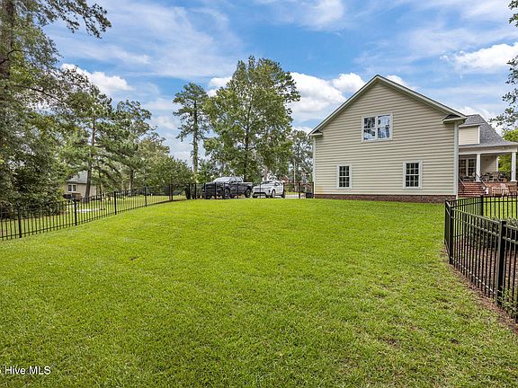 3rd image of 128 Trent Shores Drive