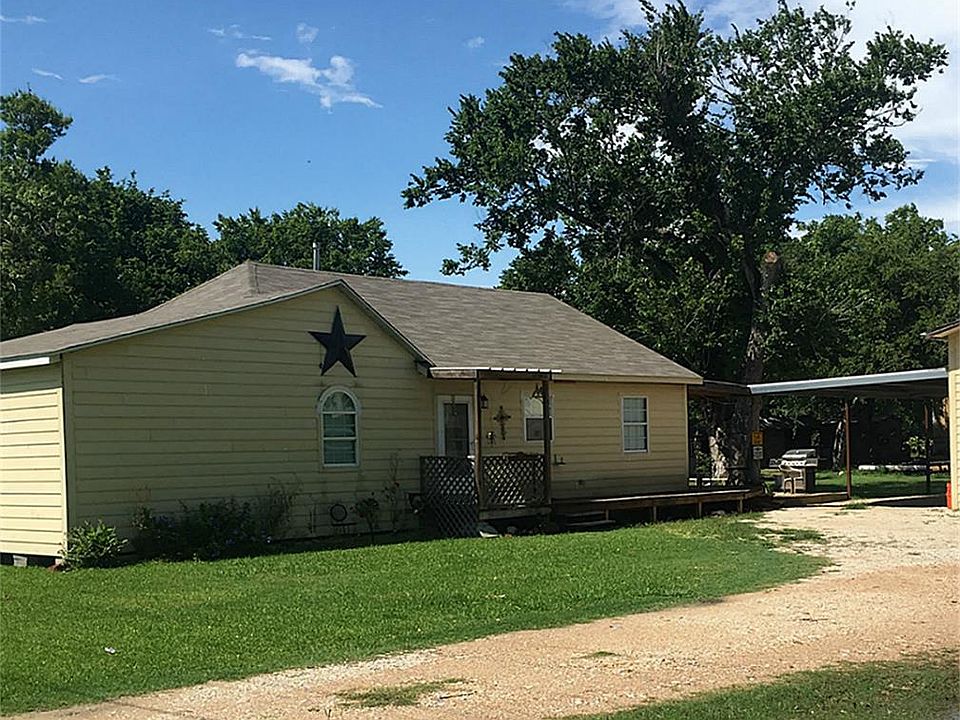 1st image of 918 County Road 479 #0