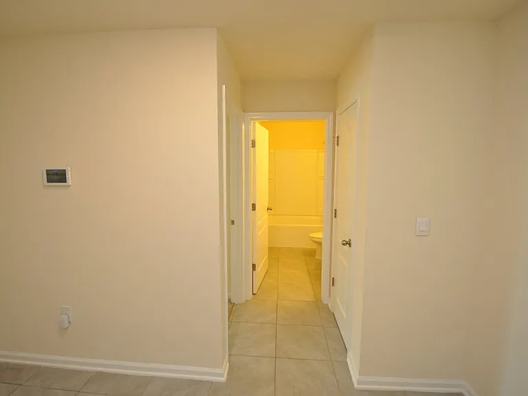 80 Oakleaf Way — Photo 34