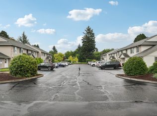 Windsor Court Apartments, Salem, OR 97303