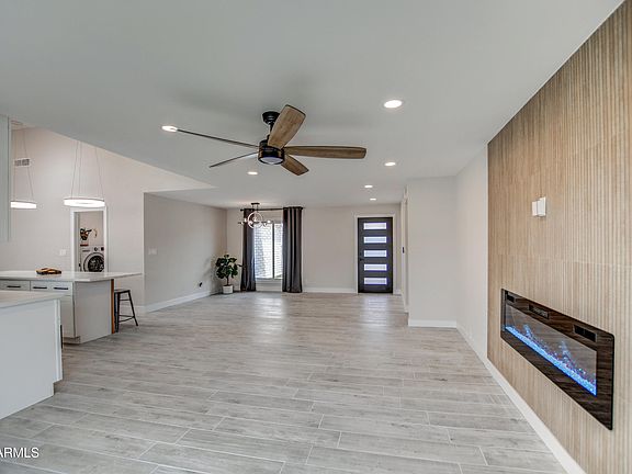 5th image of 4819 W DAHLIA Drive