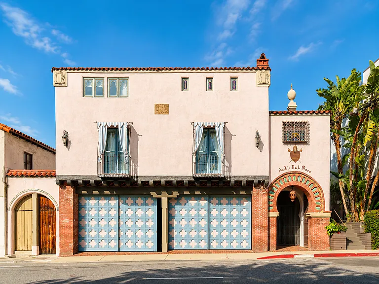 8225 Fountain Ave (Patio Del Moro) — Photo 8
