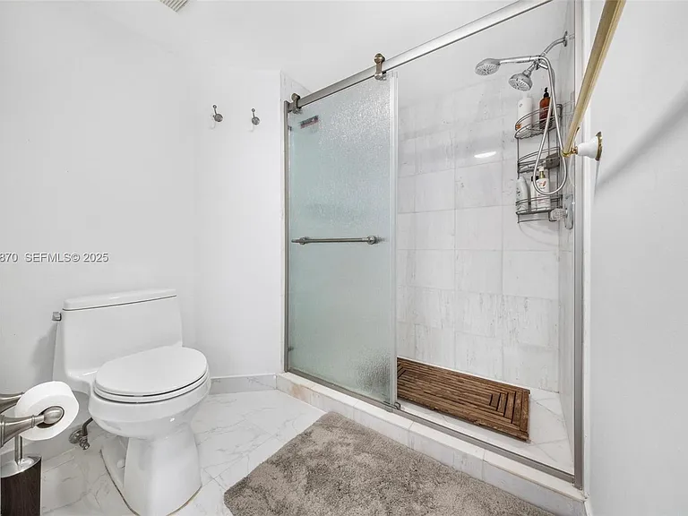 3400 NE 192nd St #1808 — Photo 14
