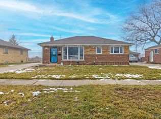 35400 Weideman St, Clinton Township, MI