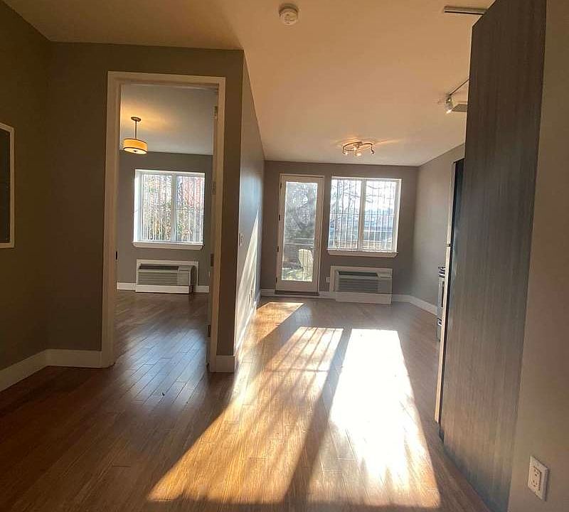 1st image of 186 Herkimer St APT 1
