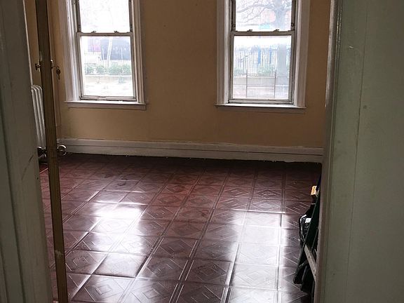 4th image of 1125 Morris Ave APT 2B