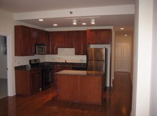 828 W Grace St APT 708, Chicago, IL