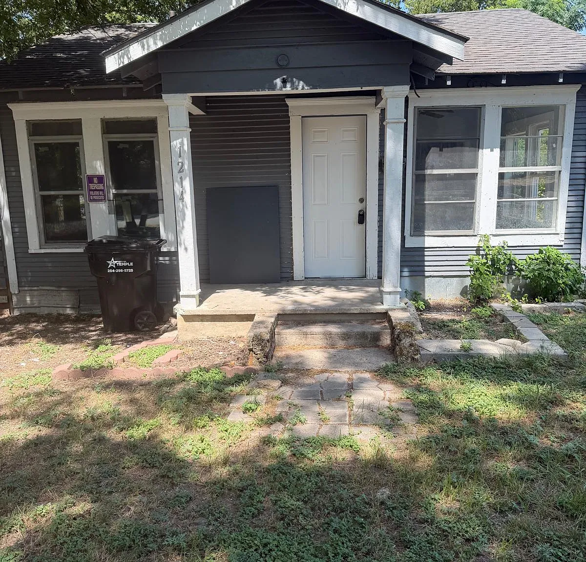 2 bed, 690 sqft, $900 — Photo 1