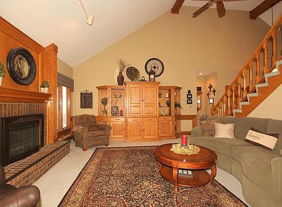 3rd image of 2421 SW Emerald Creek Pl