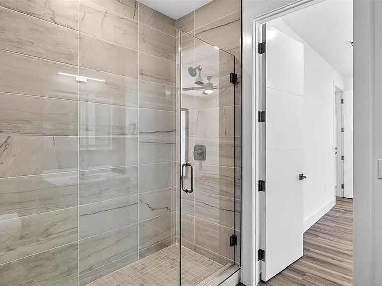 4426 W Euclid Ave — Photo 37