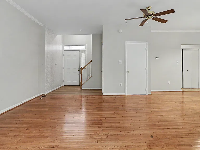 10225 Cove Ledge Ct — Photo 6