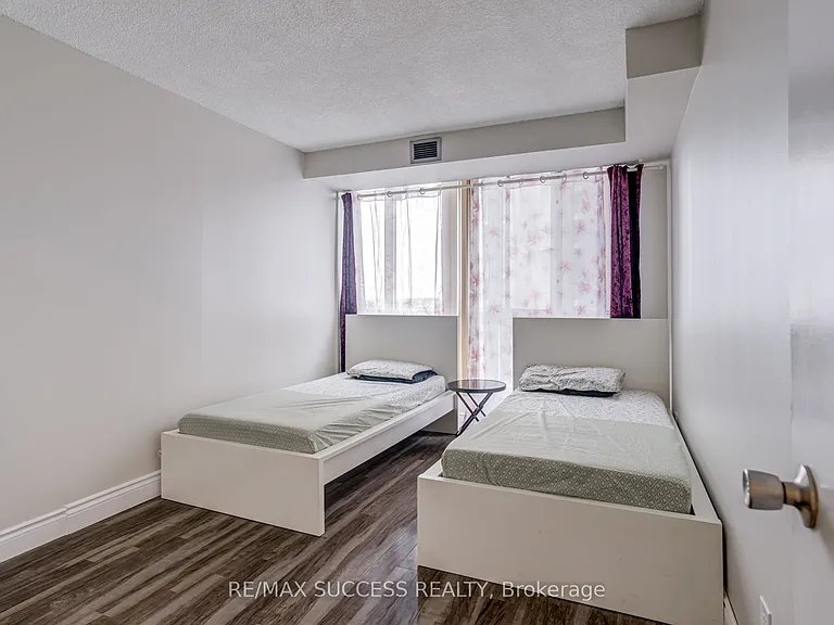 145 Hillcrest Ave #713 — Photo 27