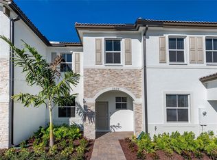 2890 SE 26th Ter, Homestead, FL 33035