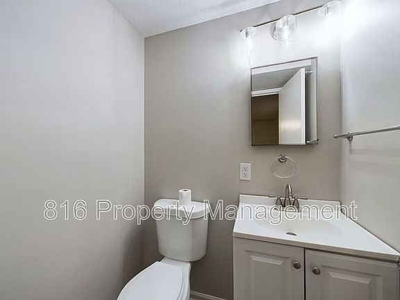 5th image of 4 & 6 Hawthorne Pl
