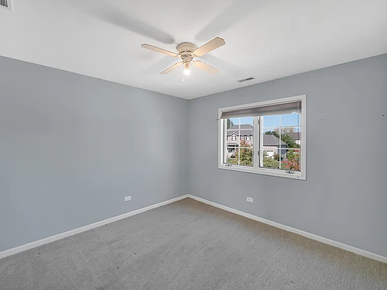 310 Cornwall Cir — Photo 10
