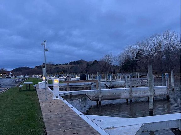 5th image of 56 Wharfside