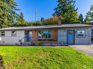 Warks R B 1st, Seattle, WA 98136