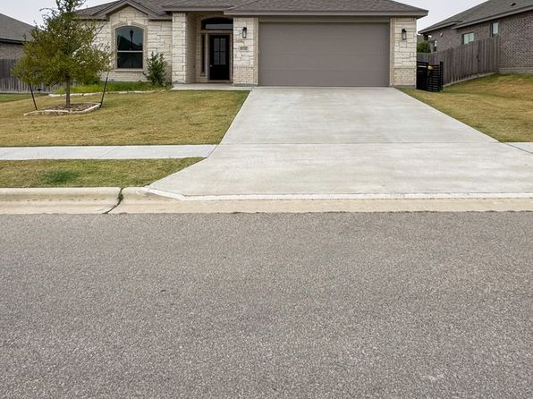 606 Juniper Dr