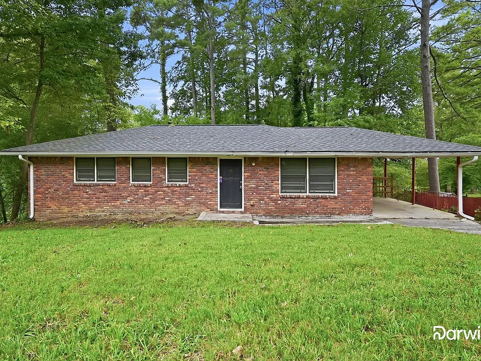 3945 Camellia Trl