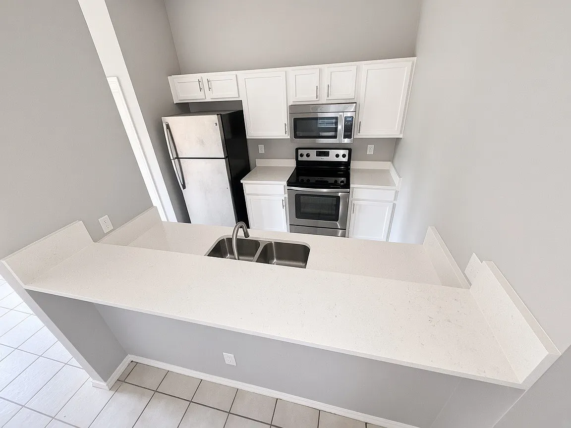 1710 Tina Marie Rd — Photo 1