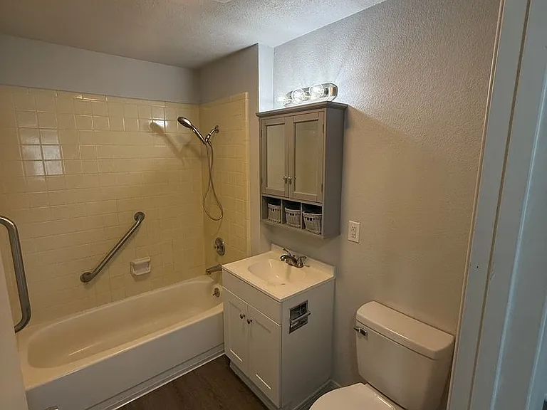 247 Lorraine Ave — Photo 27