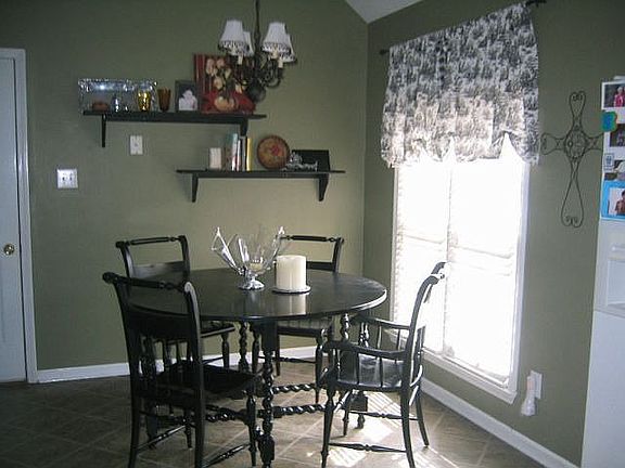Sunny eat-in area of kitchen