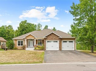 14 Jeannita St, Shediac, NB E4P 0E8