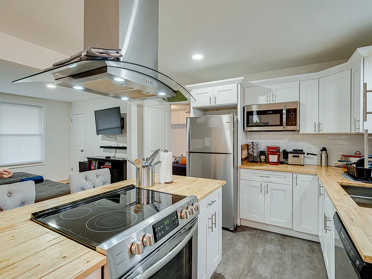 6473 Thunderbird Dr — Photo 12