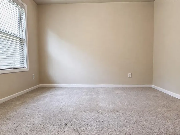 5817 Park Point — Photo 30