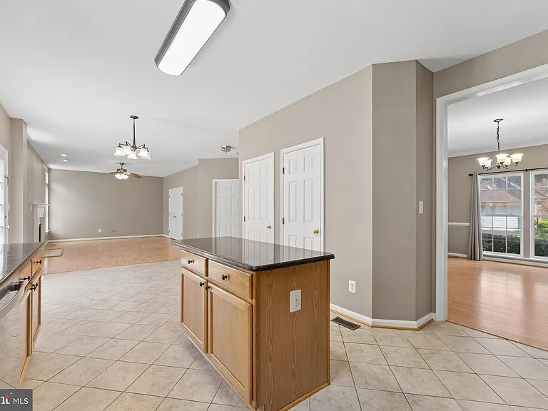 15121 Toccoa Ct — Photo 10