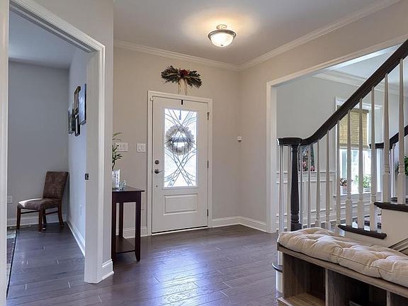 4th image of 429 E Delp Rd