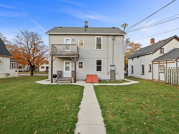3rd image of 1619 Superior Ave