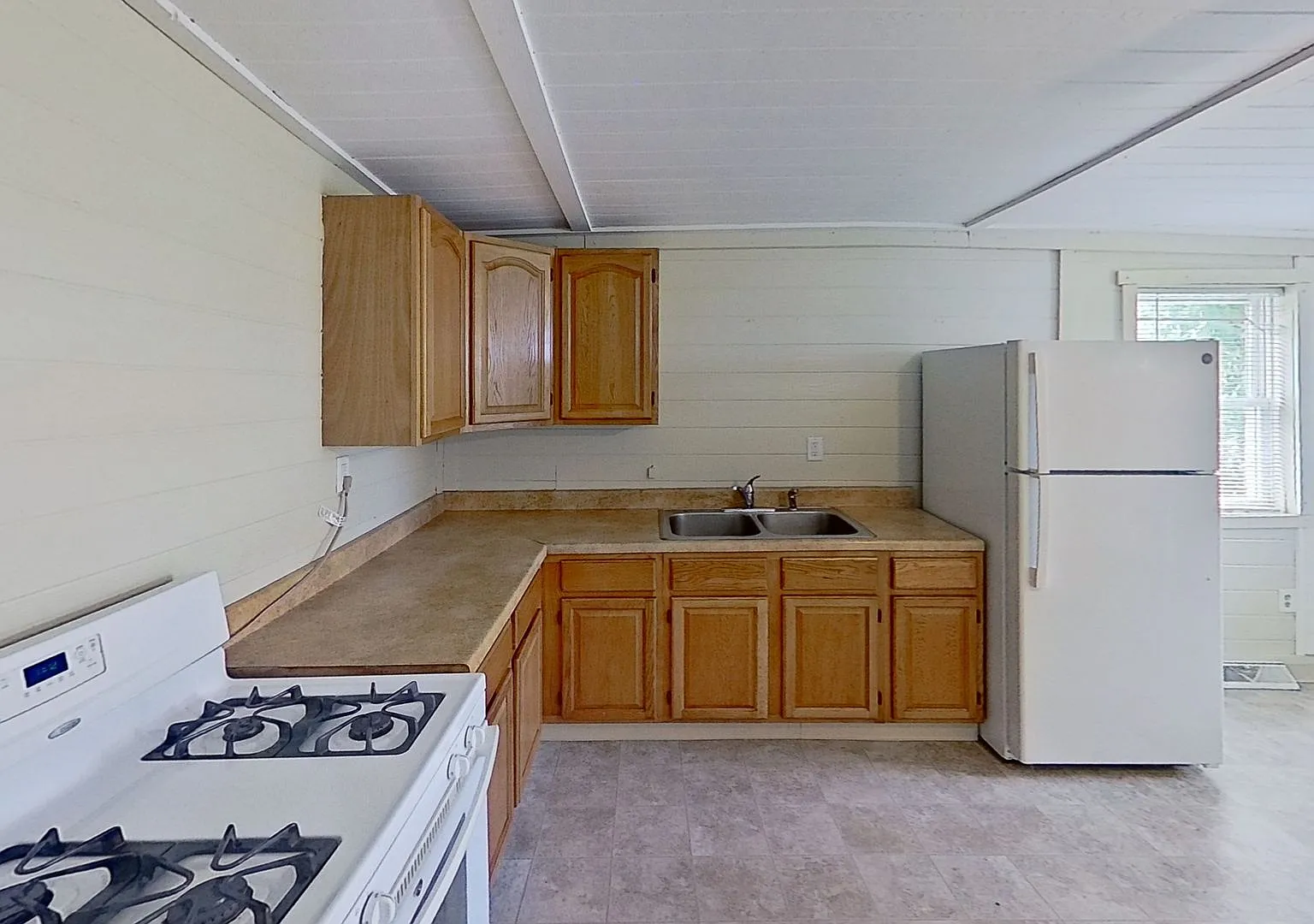 First Floor Apartment — Photo 4