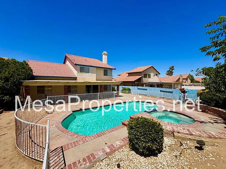 14383 La Crescenta Ave — Photo 38